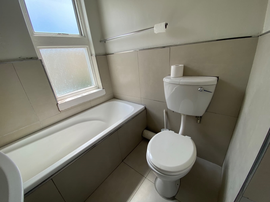 To Let 2 Bedroom Property for Rent in Vredekloof East Western Cape